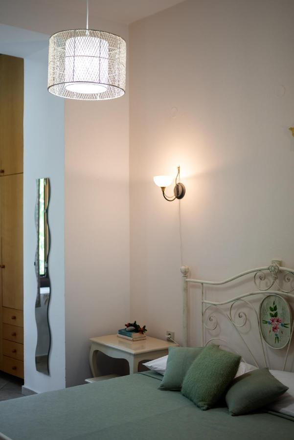 Aura Traditional Apartment Prines  ภายนอก รูปภาพ