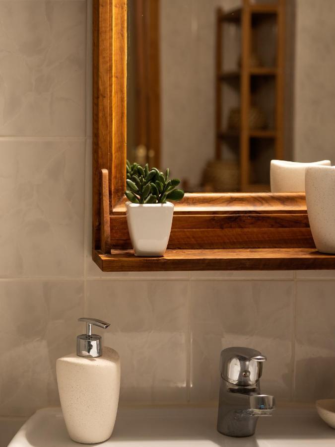 Aura Traditional Apartment Prines  ภายนอก รูปภาพ