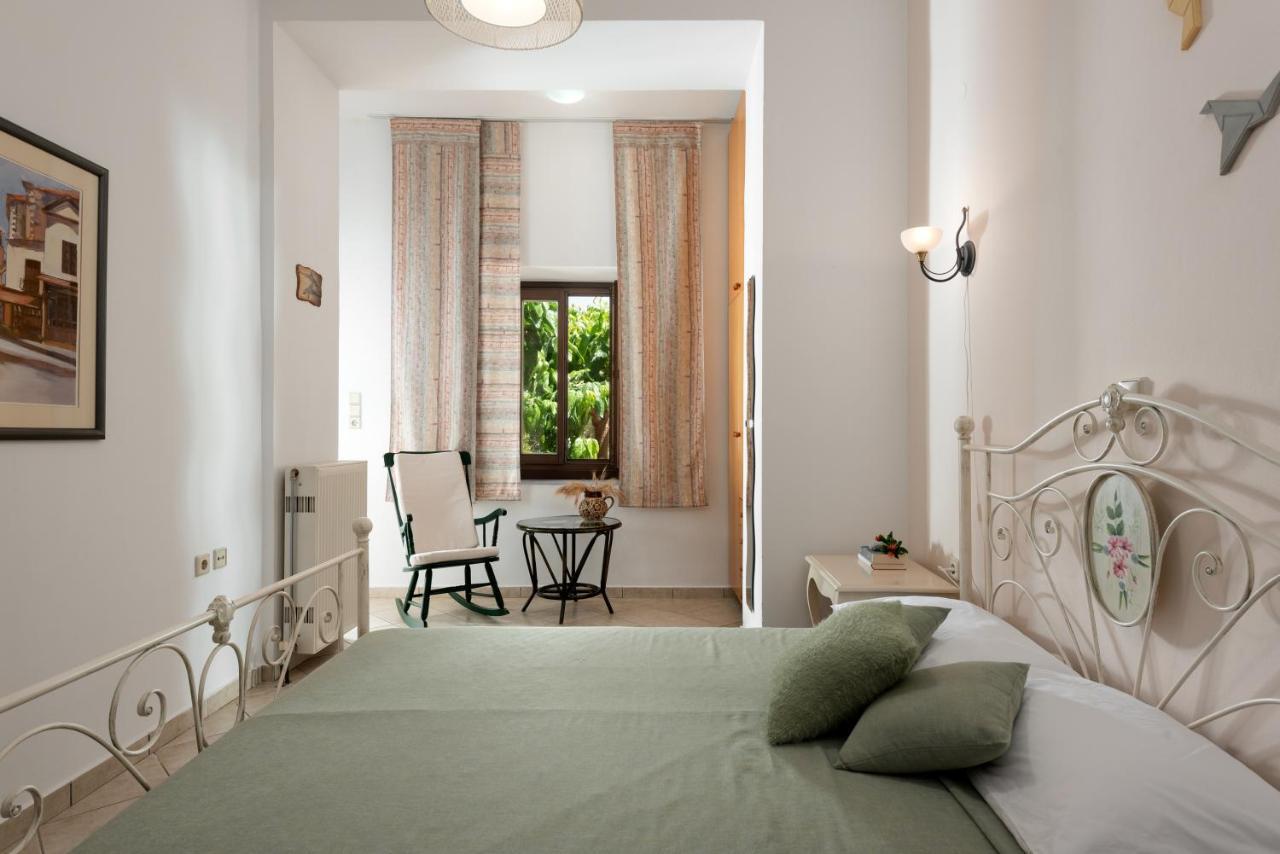 Aura Traditional Apartment Prines  ภายนอก รูปภาพ