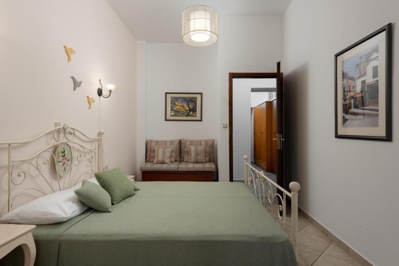 Aura Traditional Apartment Prines  ภายนอก รูปภาพ