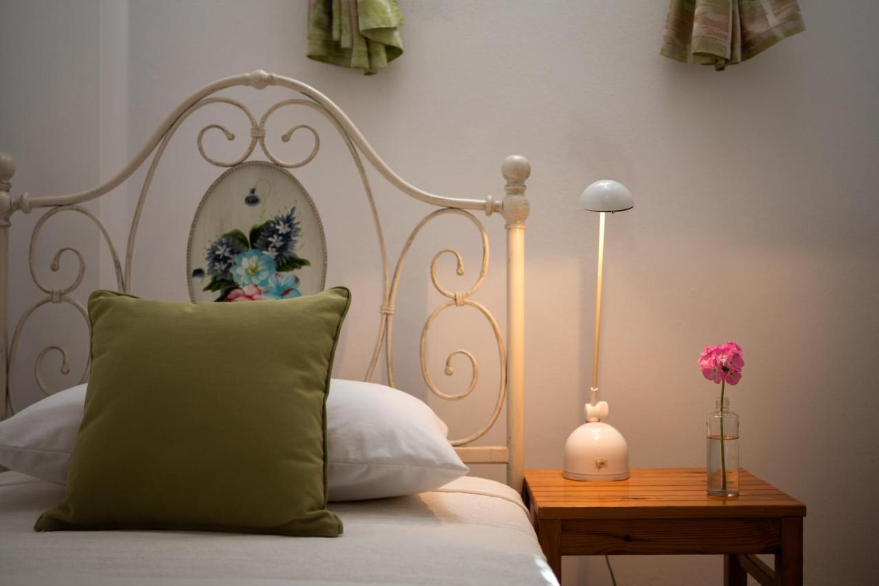 Aura Traditional Apartment Prines  ภายนอก รูปภาพ
